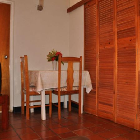 Carib Blue Apartments Oistins ภายนอก รูปภาพ