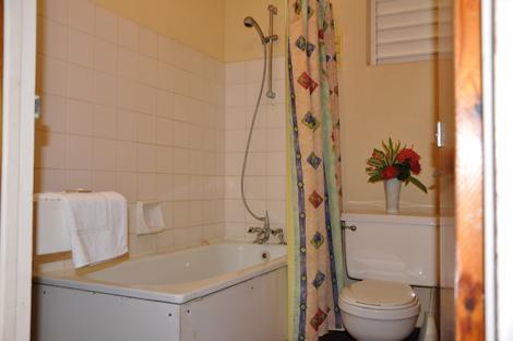 Carib Blue Apartments Oistins ห้อง รูปภาพ