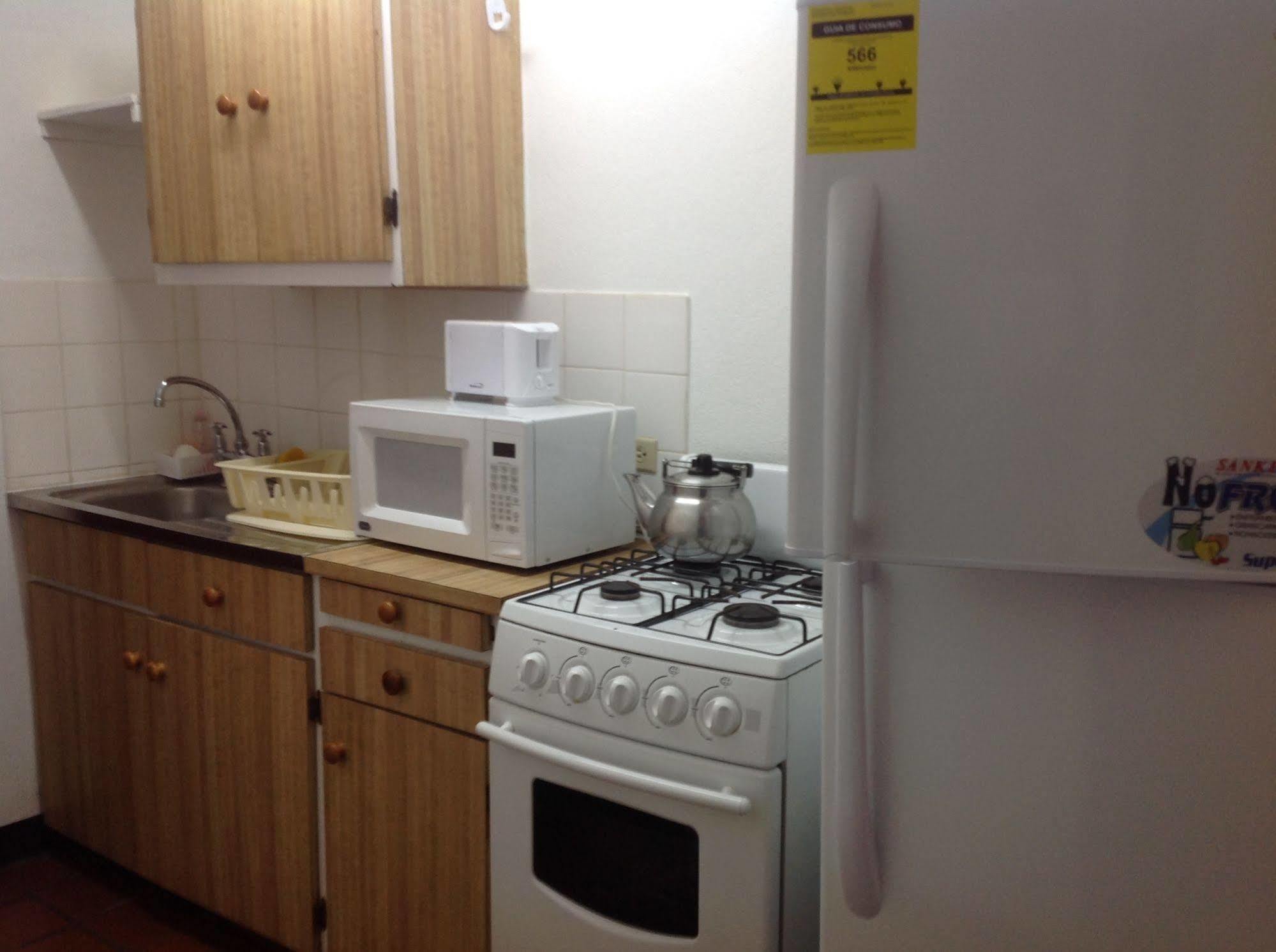 Carib Blue Apartments Oistins ภายนอก รูปภาพ