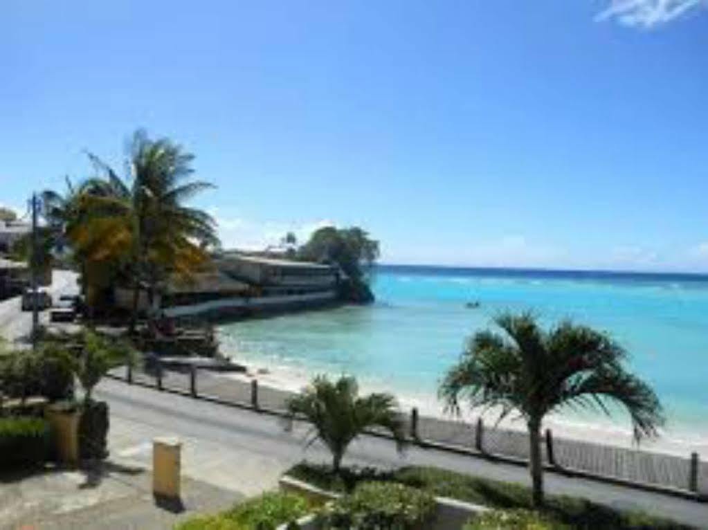 Carib Blue Apartments Oistins ภายนอก รูปภาพ
